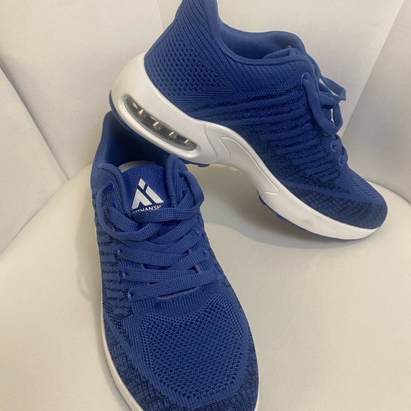 Mishansha sneakers, blue size 8. Never worn like new biking, hiking walk… - Picture 2 of 9